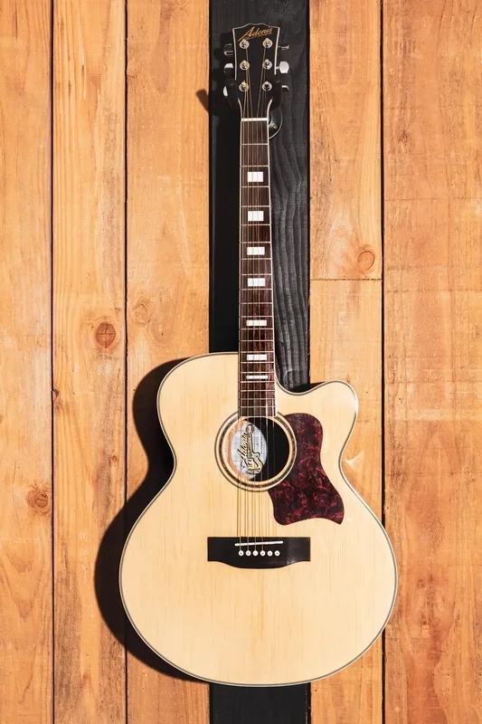 05022020-ADONIS Guitare_matpix studio