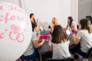 Pourquoi faire appel à un photographe professionnel pour votre EVJF en Normandie ?